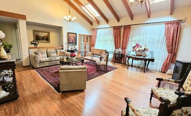 Venta amplia Casa 6D 5B 6E, Villa San Pedro