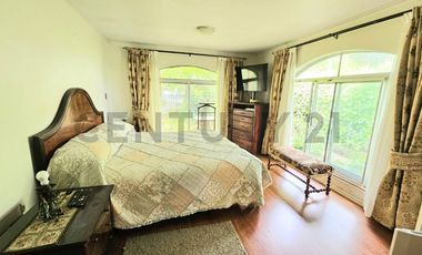 Venta amplia Casa 6D 5B 6E, Villa San Pedro