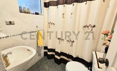 Venta amplia Casa 6D 5B 6E, Villa San Pedro