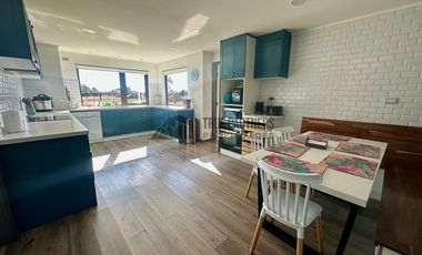 Casa en venta de 5 dorm. en Puerto Montt
