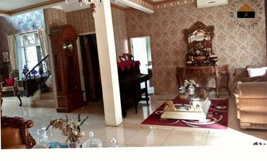 Rumah Semi Furnished sudah Full Renovasi di Legenda Wisata P3.026/22/PR-HJ