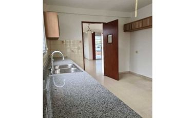 CASA EN ALQUILER EN DOS MARES 3 PISOS