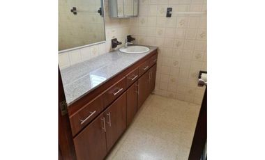 CASA EN ALQUILER EN DOS MARES 3 PISOS