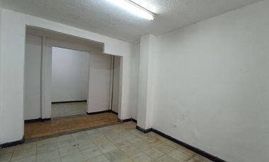local en arriendo en bretaña. Cod A118064