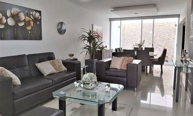 Casa en Venta en Residencial Alberia, zona poniente de Aguascalientes