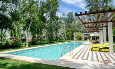 Penthouse con terraza, jacuzzi privado, vistas verdes, gimnasio, 2 albe