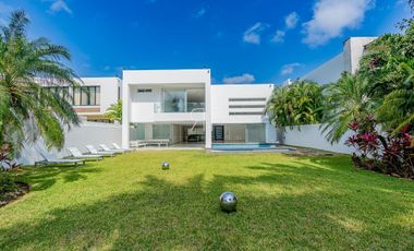 Casa en venta y renta en Cancún, Residencial Villa Magna.