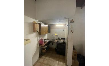 2 propiedades sobre lote de 213 m2 U$S 53.000