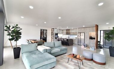Casa en arriendo de 2 dorm. en Mostazal