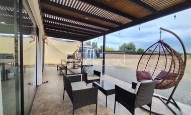 Casa en arriendo de 2 dorm. en Mostazal