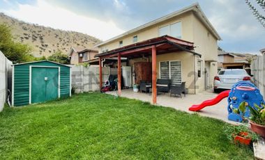 Casa en Arriendo El Alba IV de Lo Campino, Quilicura