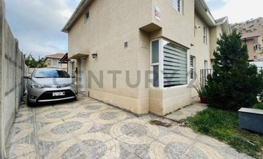 Casa en Arriendo El Alba IV de Lo Campino, Quilicura