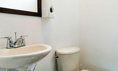 PR15038 Venta de oficina en el sector Milla de Oro