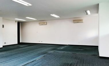 PR15038 Venta de oficina en el sector Milla de Oro