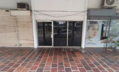 local en arriendo en camino real. Cod A61238