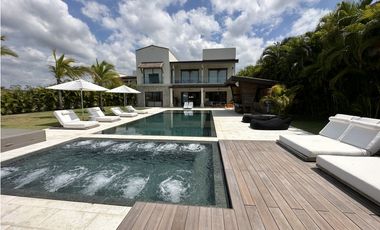 Casa frente  al mar en Casamar