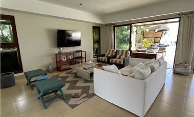 Casa frente  al mar en Casamar