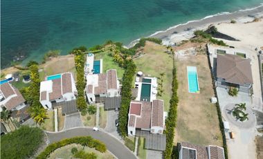 Casa frente  al mar en Casamar