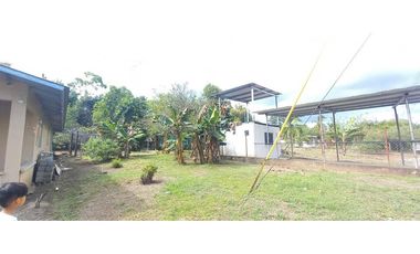 VENDO CASA Y LOCAL COMERCIAL CON MAS DE 2600M2 PUERTO ARMUELLES