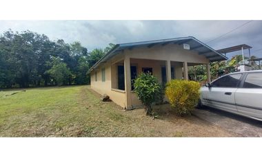 VENDO CASA Y LOCAL COMERCIAL CON MAS DE 2600M2 PUERTO ARMUELLES