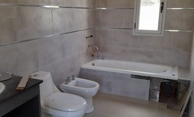 VENTA DE CASA EN Juana Koslay