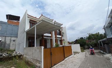 RUMAH ETNIK LANGKA SIAP HUNI DI JOGJA