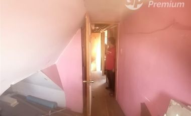 Casa en venta de 6 dorm. en Renca 142 m2 construido
