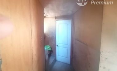 Casa en venta de 6 dorm. en Renca 142 m2 construido