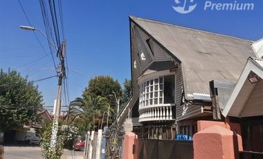 Casa en venta de 6 dorm. en Renca 142 m2 construido