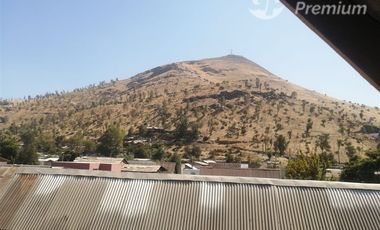 Casa en venta de 6 dorm. en Renca 142 m2 construido