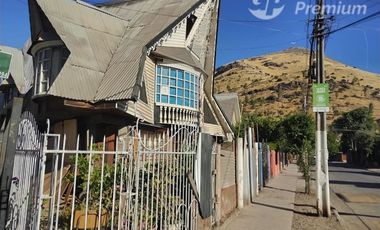 Casa en venta de 6 dorm. en Renca 142 m2 construido