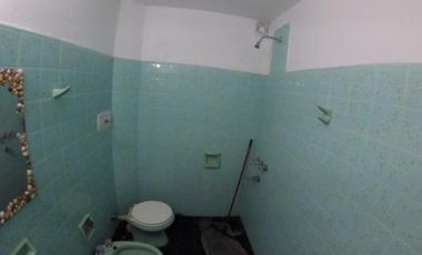 Venta casa mas depto (1168)