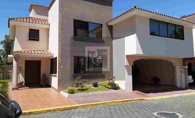 Casa en Fraccionamiento privado en Coatepec