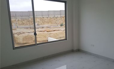 Se vende casa dentro de conjunto en Manta