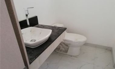 Se vende casa dentro de conjunto en Manta