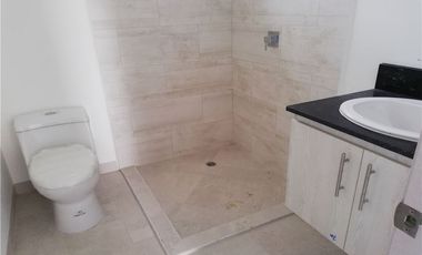 Se vende casa dentro de conjunto en Manta