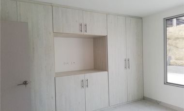 Se vende casa dentro de conjunto en Manta