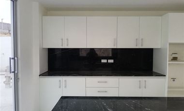 Se vende casa dentro de conjunto en Manta