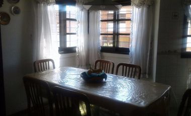 Triplex de 5 ambientes en Wilde