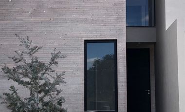 Casa en Renta Nueva en El Campanario Lista para Estrenar, Querétaro