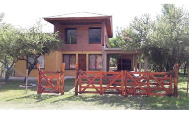 CASA ESTILO CAMPESTRE EN CARPINTERIA - SAN LUIS