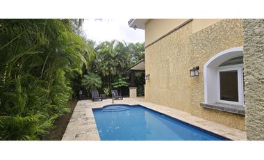 Vendo Hermosa Casa  en Tucan Country Club
