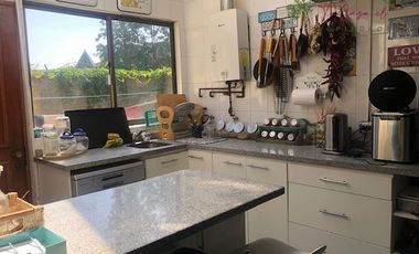 Casa en venta de 7 dorm. en Calera de Tango