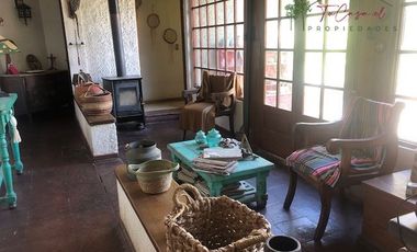 Casa en venta de 7 dorm. en Calera de Tango