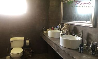 Casa en venta de 7 dorm. en Calera de Tango
