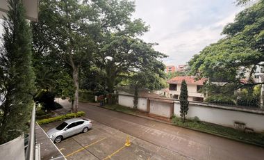 apartamento en arriendo en ciudad jardín. Cod A125540