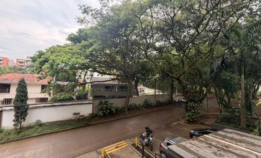 apartamento en arriendo en ciudad jardín. Cod A125540