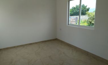 Casa de 3 rec. con alberca en condominio Fracc. Cumbre Tulipanes, Xochitepec, Mor.