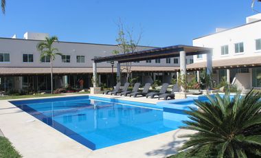 Casa de 3 rec. con alberca en condominio Fracc. Cumbre Tulipanes, Xochitepec, Mor.