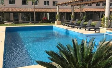 Casa de 3 rec. con alberca en condominio Fracc. Cumbre Tulipanes, Xochitepec, Mor.